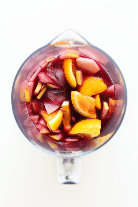 SIMPLE-Amazing-Traditional-Red-Sangria-6-ingredients-SO-flavorful-easy-and-delicious-sangria-recipe-wine-summer-recipe-minimalistbaker-vegan.jpg